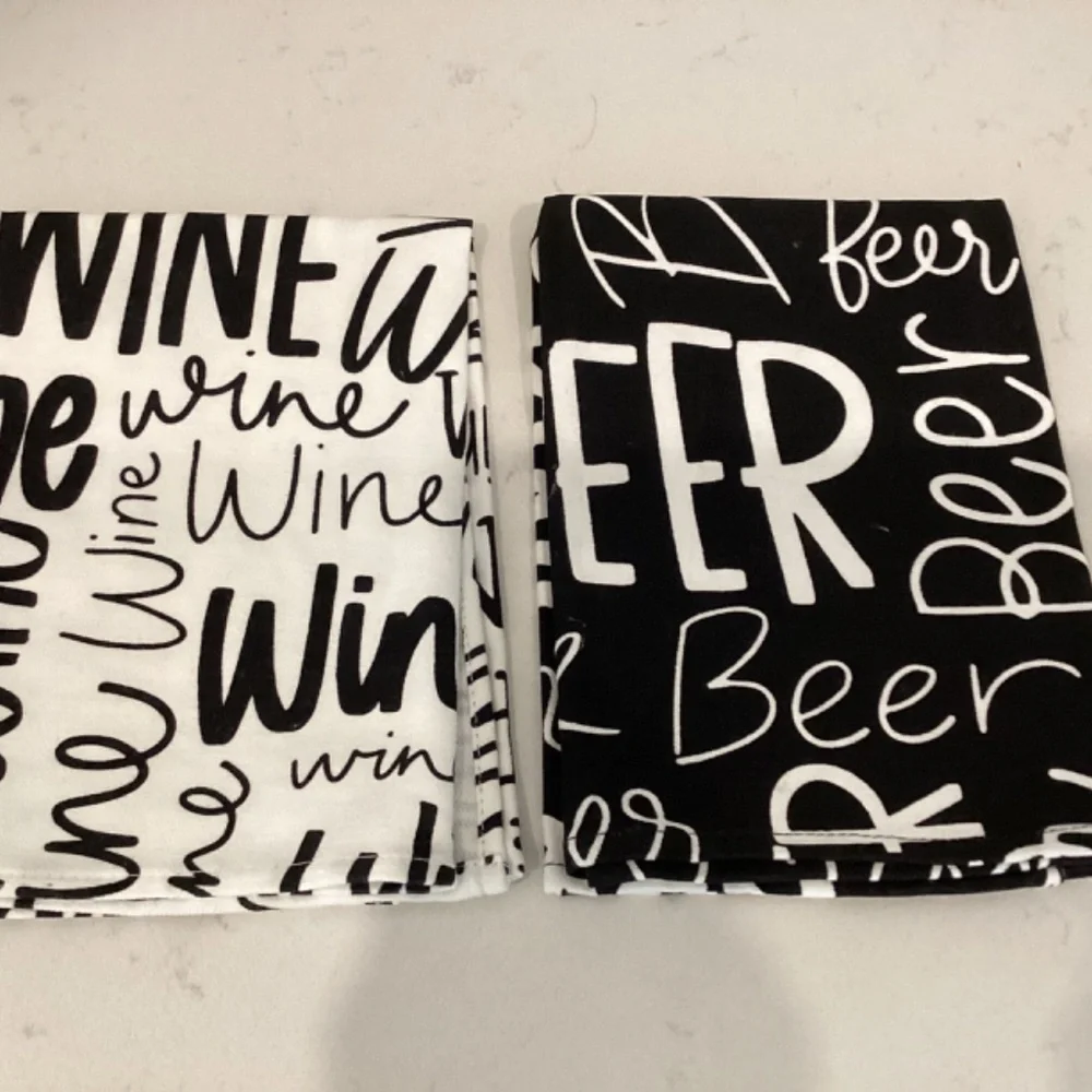 NEW Set of 2 Black & White Beer/ Wine pattern kitchen / bar area towels 19x19”